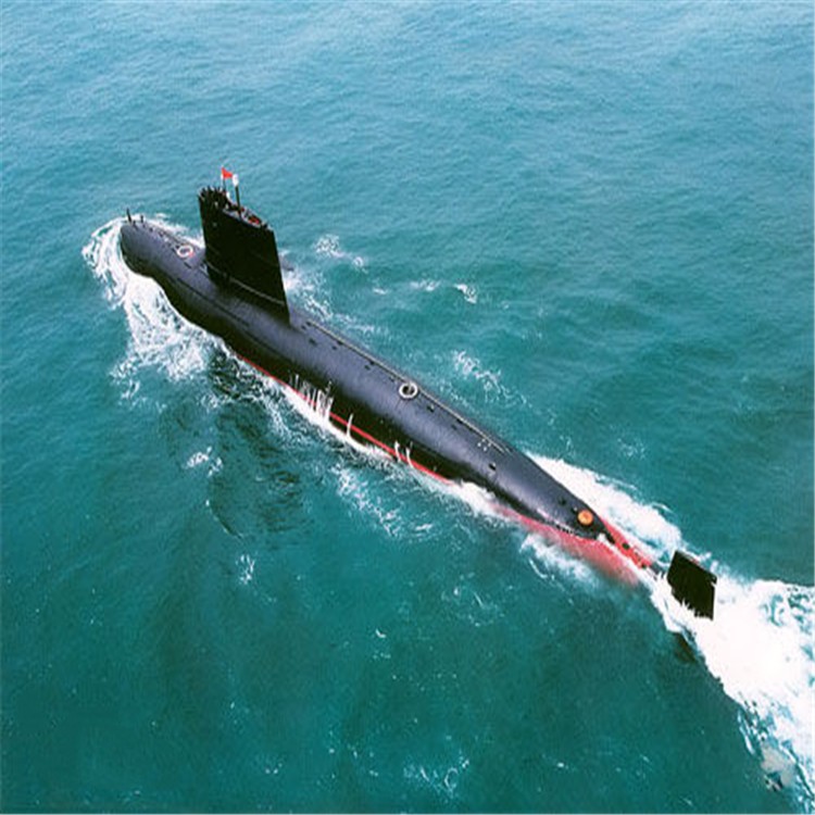 疏附中国核潜艇充气模型